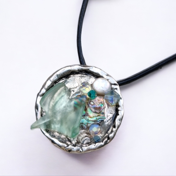 Jewelry - 🌊 Artisan made sea glass, abalone and pearl beach lovers necklace